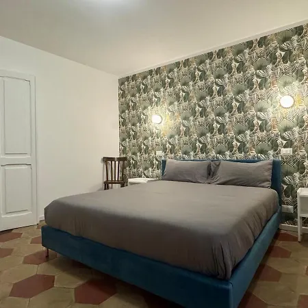 Cozy Apartment! Close To & Port Genova