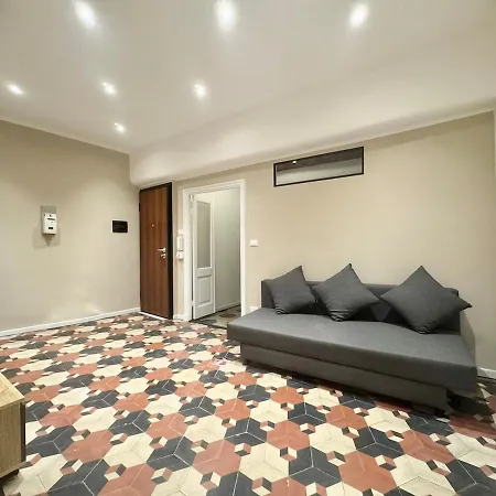 Apartment Cozy Apartment! Close To & Port